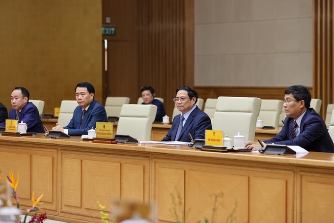 Thủ tướng đề nghị ông Nikai vận động Chính phủ Nhật Bản tiếp tục cung cấp ODA thế hệ mới cho Việt Nam trong các lĩnh vực xây dựng cơ sở hạ tầng chiến lược