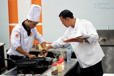 Hướng Nghiệp Á Âu - Sứ mệnh phát triển tương lai nghề Bếp