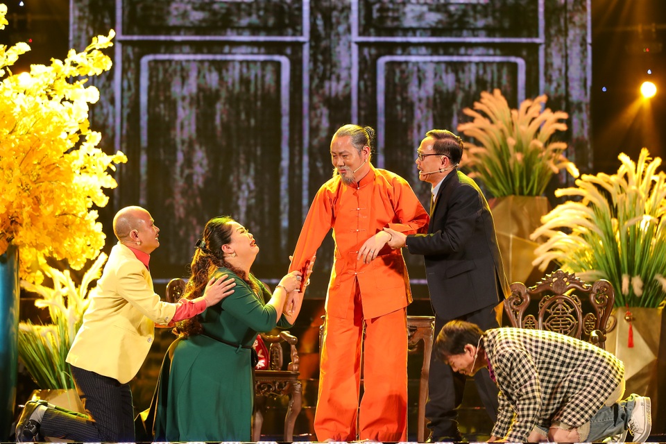 Thanh Thanh Hiền, Vượng râu khiến khán giả khắc khoải nỗi nhớ quê - 9 Thanh Thanh Hiền, Vượng râu khiến khán giả khắc khoải nỗi nhớ quê - 9