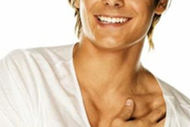 Ngôi sao “High School Musical” sẽ đóng “Cướp biển 4”