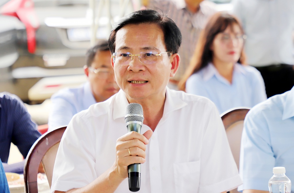 Chủ tịch Lâm Đồng yêu cầu gỡ vướng dự án trường đua ngựa Thiên Mã - 2 Chủ tịch Lâm Đồng yêu cầu gỡ vướng dự án trường đua ngựa Thiên Mã - 2
