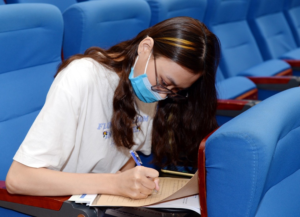 ĐH Quốc gia Hà Nội lập danh sách sinh viên, cán bộ quê tại các vùng dịch - 1 ĐH Quốc gia Hà Nội lập danh sách sinh viên, cán bộ quê tại các vùng dịch - 1