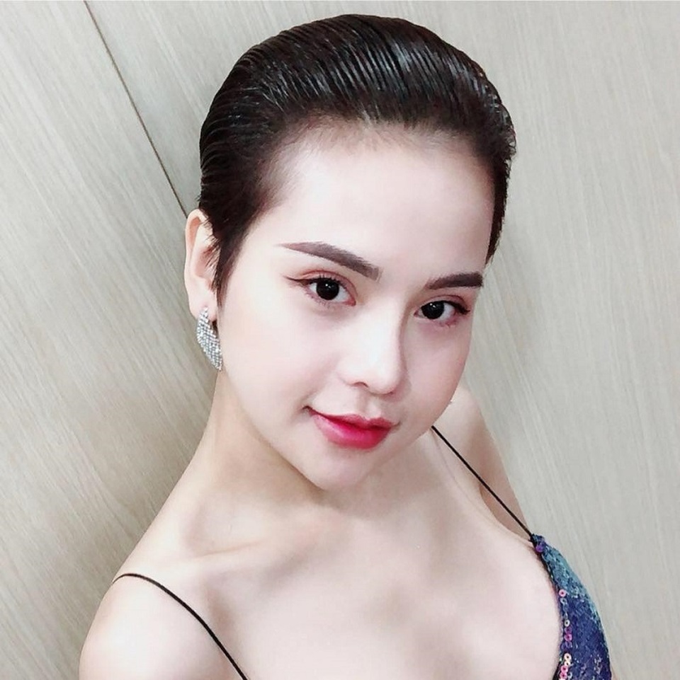Cô gái Quảng Nam quyến rũ dũng cảm ngược dòng phán xét - 3 Cô gái Quảng Nam quyến rũ dũng cảm ngược dòng phán xét - 3