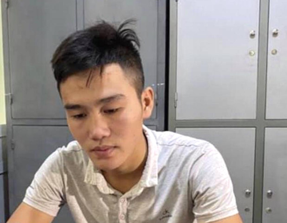 Lừa bán xe SH không giấy tờ trên mạng, chiếm đoạt hàng trăm triệu đồng - 1 Lừa bán xe SH không giấy tờ trên mạng, chiếm đoạt hàng trăm triệu đồng - 1