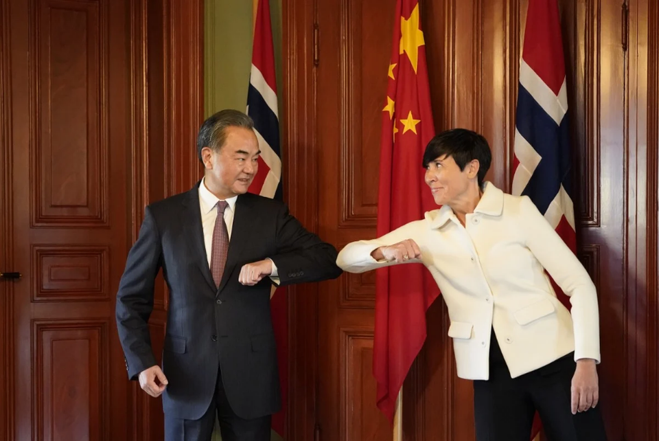 Chiến lược “tấn công quyến rũ” của Trung Quốc trên bàn cờ thế giới sau dịch - 1 Chiến lược “tấn công quyến rũ” của Trung Quốc trên bàn cờ thế giới sau dịch - 1