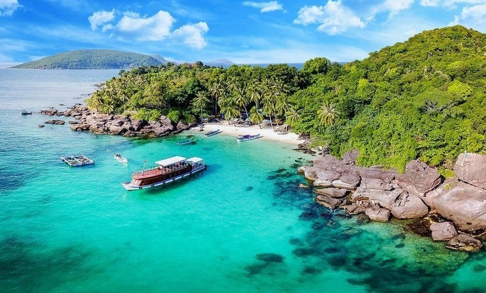 Du khách hưởng lợi từ chương trình kích cầu du lịch cuối năm - 3 Du khách hưởng lợi từ chương trình kích cầu du lịch cuối năm - 3