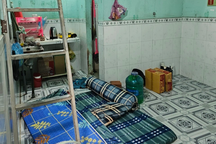 Qua phòng trọ đồng nghiệp ngủ nhờ, nhắn tin xin lỗi vợ rồi treo cổ tự tử