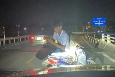 Chặn xe máy, ép chuyển 1 triệu: Có dấu hiệu cướp tài sản?