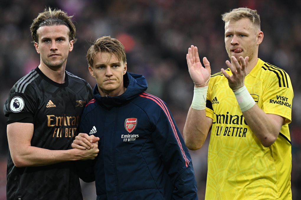 Động thái bất ngờ của Arsenal với HLV Arteta sau hai cú ngã liên tiếp - 2 Động thái bất ngờ của Arsenal với HLV Arteta sau hai cú ngã liên tiếp - 2