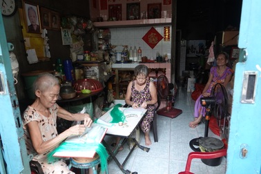 Sợ khổ, 6 chị em gái quyết không lấy chồng, ở vậy nuôi nhau