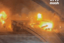 Trung tâm thương mại ở Moscow chìm trong biển lửa