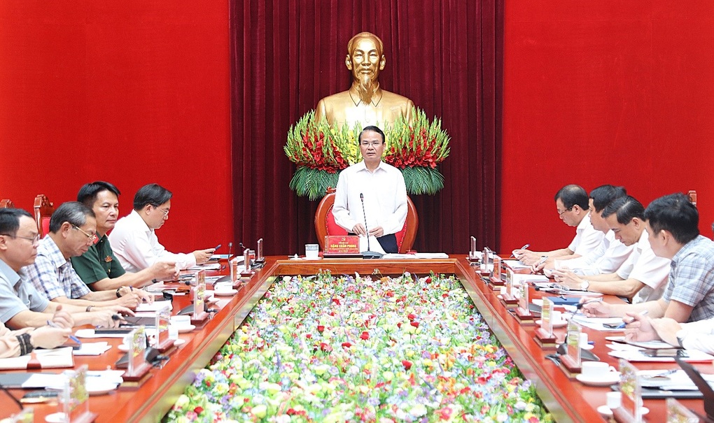 Bí thư Phú Thọ: Chuyển đổi số phải giúp người dân không phải đi lại nhiều - 1 Bí thư Phú Thọ: Chuyển đổi số phải giúp người dân không phải đi lại nhiều - 1