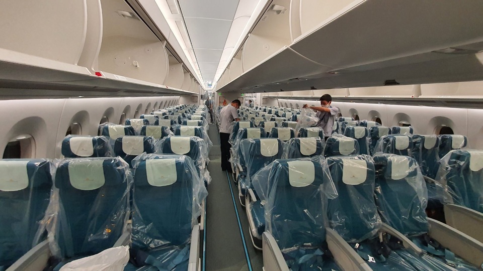 “Bảo hộ đặc chủng” trên máy bay đi Guinea Xích đạo “giải cứu” người Việt - 1 “Bảo hộ đặc chủng” trên máy bay đi Guinea Xích đạo “giải cứu” người Việt - 1