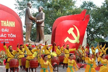 Phê bình Sở Văn hóa Hà Nội chậm nộp báo cáo