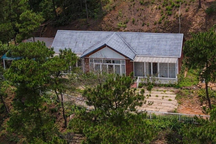 Lấn chiếm đất rừng Sóc Sơn: Phá dỡ căn nhà đầu tiên