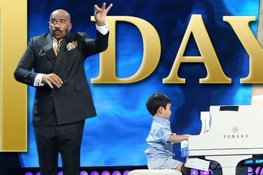 Bé gốc Việt lên sóng truyền hình Mỹ thể hiện tài piano tuyệt đỉnh