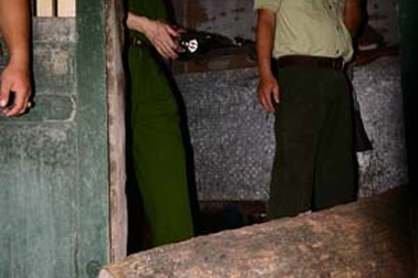 Đường dây nóng ngăn chặn lâm tặc giữa lòng Hà Nội