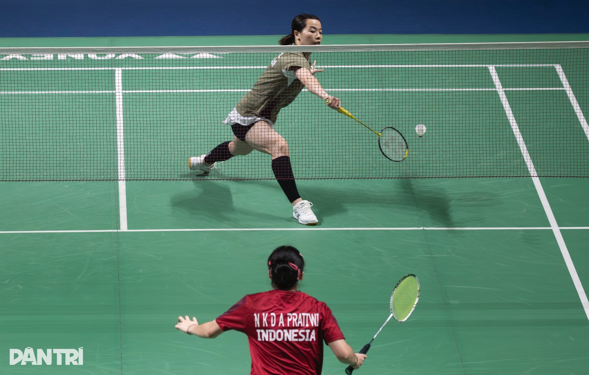 Pertandingan Nguyen Thuy Linh yang mengecewakan di SEA Games dengan skor 33-8. Trận đấu đáng quên của tay vợt Nguyễn Thùy Linh tại SEA Games 33 - 8