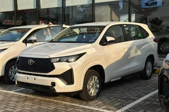 Loạt xe dự kiến ra mắt Việt Nam trong tháng 12: Có xe 7 chỗ tầm 700 triệu