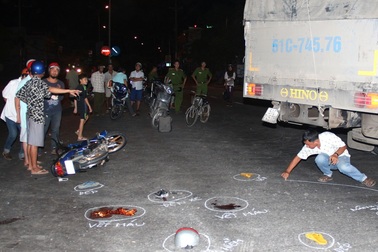 Chở người bị nạn đi cấp cứu, lại gặp tai nạn thương vong