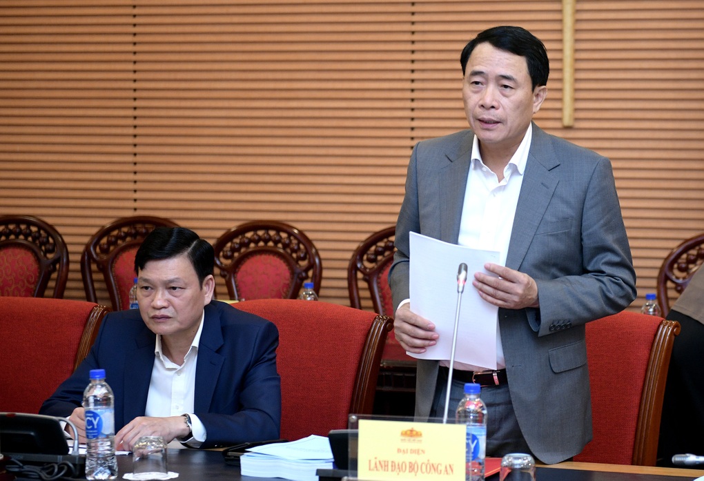 Đề xuất thêm 3 chức vụ lãnh đạo vào diện đối tượng cảnh vệ - 1 Đề xuất thêm 3 chức vụ lãnh đạo vào diện đối tượng cảnh vệ - 1