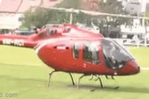 Người đàn ông Malaysia lái trực thăng mua cơm giữa lệnh phong tỏa Covid-19