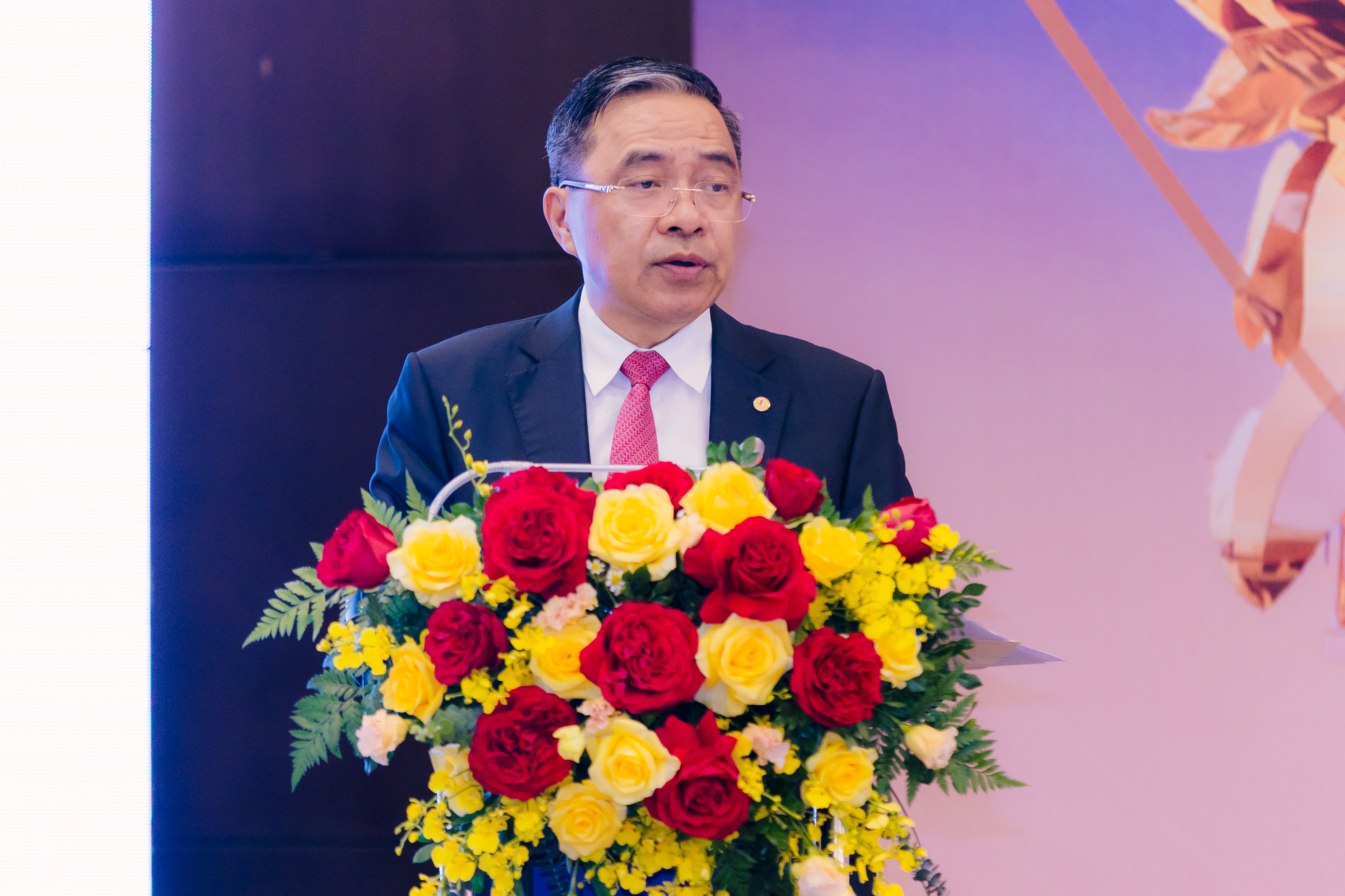 Gà đẻ trứng vàng của tỷ phú Vượng báo lãi hơn 2.600 tỷ sau 3 tháng - 1