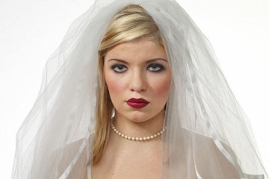 Khi cô dâu là "nữ quái"