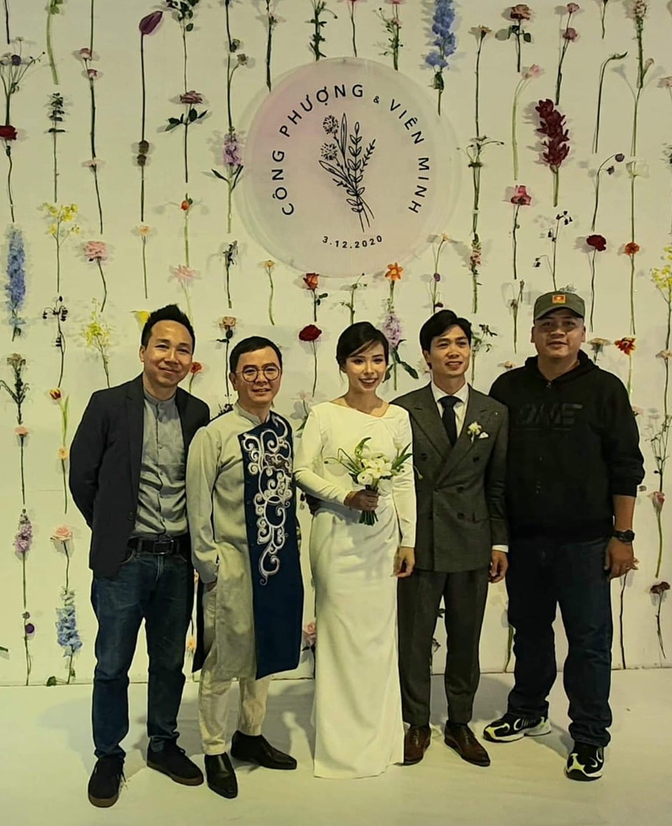 Viên Minh nắm tay Công Phượng hạnh phúc ra mắt họ nhà chồng - 2 Viên Minh nắm tay Công Phượng hạnh phúc ra mắt họ nhà chồng - 2