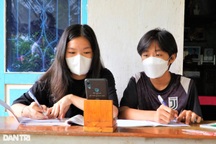 Học sinh tiểu học ở Cần Thơ học qua truyền hình, chưa học trực tiếp