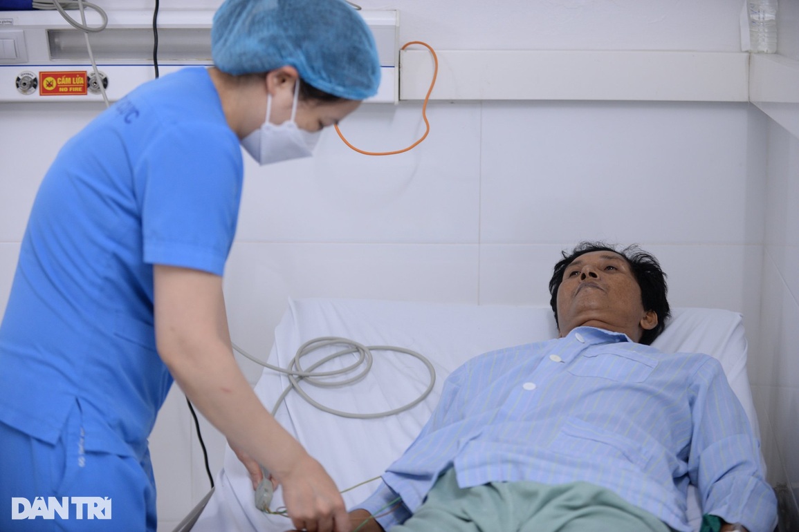 Bác sĩ BV Tim Hà Nội cầu cứu giúp người đàn ông tim to gấp đôi người thường - 2 Bác sĩ BV Tim Hà Nội cầu cứu giúp người đàn ông tim to gấp đôi người thường - 2