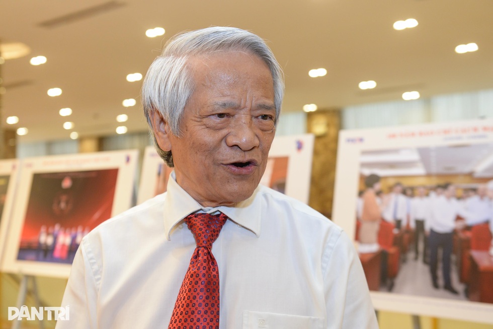 Nhà báo phải tôn trọng sự thật, bảo vệ công lý, vì nhân dân - 5 Nhà báo phải tôn trọng sự thật, bảo vệ công lý, vì nhân dân - 5