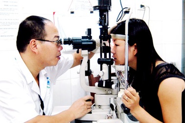 Chuyên gia tư vấn cách bảo vệ mắt trong dịp Tết