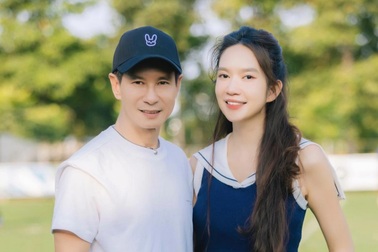 Đạo diễn Lý Hải: "Tôi chỉ yêu cầu vợ mặc kín đáo"