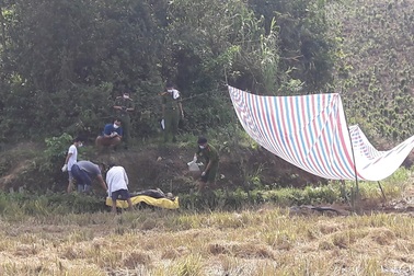 Phát hiện thi thể nam giới dưới lớp rạ: Tạm giữ 2 đối tượng