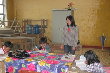 Thưa thớt học sinh, trường giống lớp dạy kèm