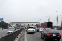 Hà Nội đề xuất tạm dừng thu phí trạm Bắc Thăng Long - Nội Bài
