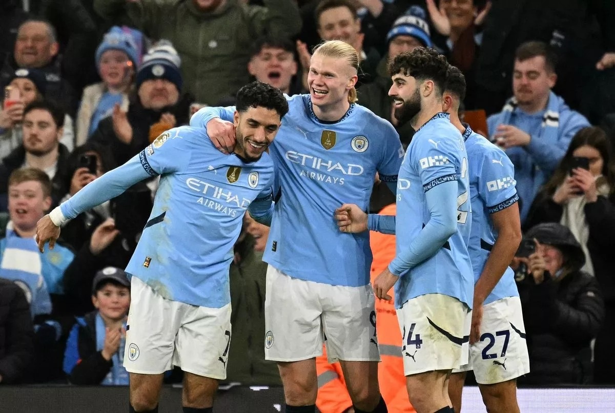 Rookie Man City alami debut yang buruk, pelatih Pep Guardiola sebut ada yang mengejutkan - 2 Tân binh Man City ra mắt thảm họa, HLV Pep Guardiola nói điều bất ngờ - 2