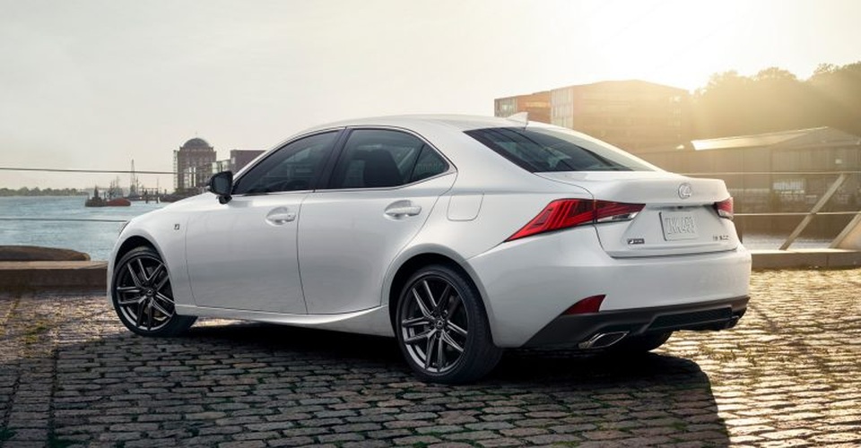 Lexus IS phiên bản nâng cấp 2021 có gì khác xe đời cũ? - 7 Lexus IS phiên bản nâng cấp 2021 có gì khác xe đời cũ? - 7