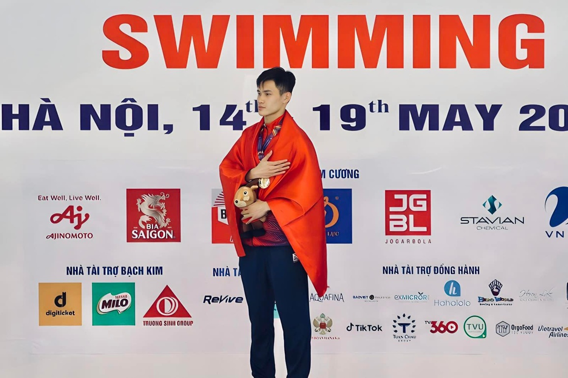 Ba chàng hoàng tử của đội tuyển bơi Việt Nam, là kỷ lục gia SEA Games 31 - 2 Ba chàng hoàng tử của đội tuyển bơi Việt Nam, là kỷ lục gia SEA Games 31 - 2