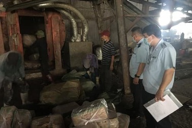 Gần nửa tấn chả mực nhập lậu từ Trung Quốc về Quảng Ninh