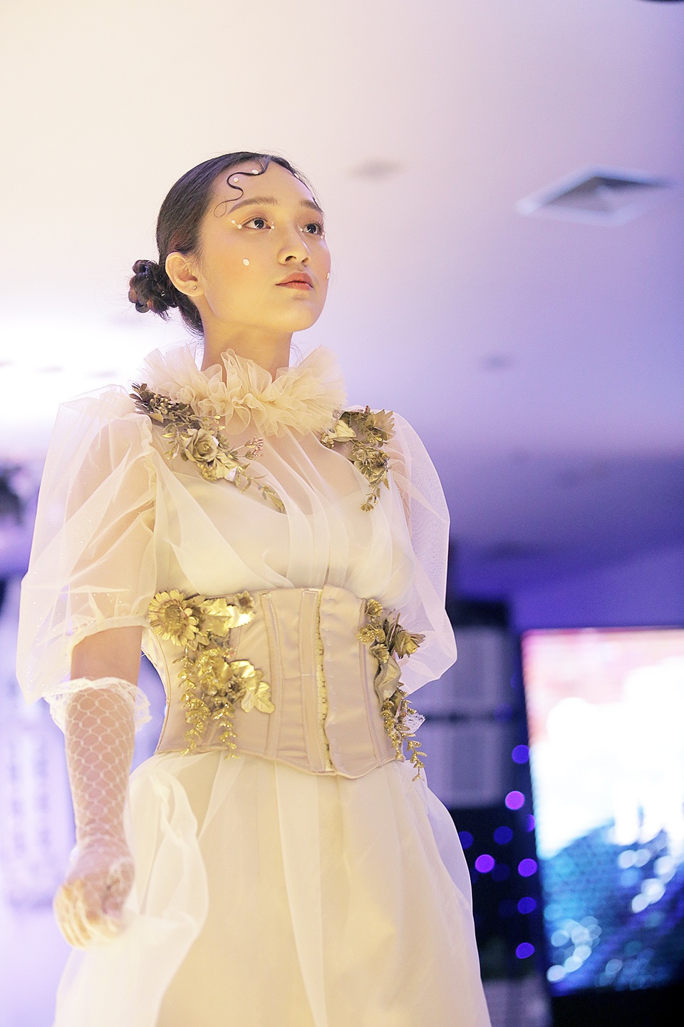 Chiêm ngưỡng những thiết kế thời trang độc đáo của học sinh Hà thành - 6 Chiêm ngưỡng những thiết kế thời trang độc đáo của học sinh Hà thành - 6