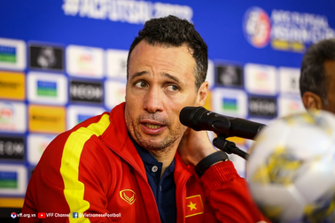 HLV Diego Giustozzi: "Tuyển futsal Việt Nam sẽ thắng Iran trong 40 phút"