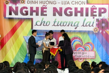  “Con đường mòn” ngoằn nghèo thiếu an toàn? 