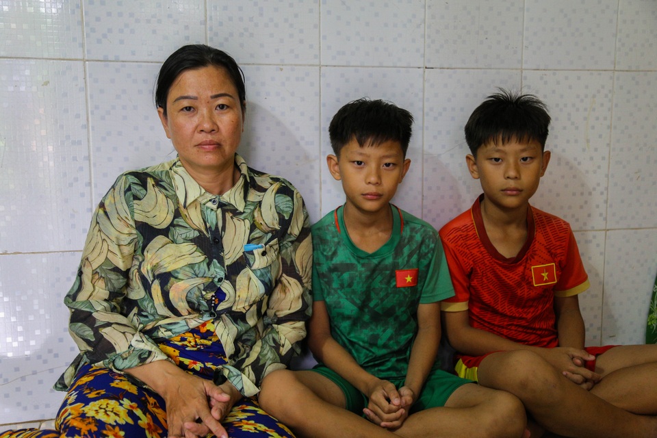 Ngày Tết, mẹ nghèo chỉ mong có tiền cho con nhập viện - 2 Ngày Tết, mẹ nghèo chỉ mong có tiền cho con nhập viện - 2
