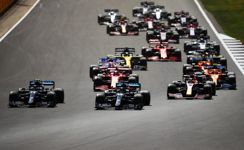 British GP 2020: Gay cấn tột độ, Lewis Hamilton lê lết cán đích - 4 British GP 2020: Gay cấn tột độ, Lewis Hamilton lê lết cán đích - 4