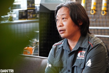 Kỳ lạ chuyện tuyển người chạy bộ, tiết lộ của thợ chuyên độ xe khủng…