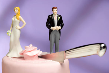 Buồn thay những cuộc chia tay "đòi quà"