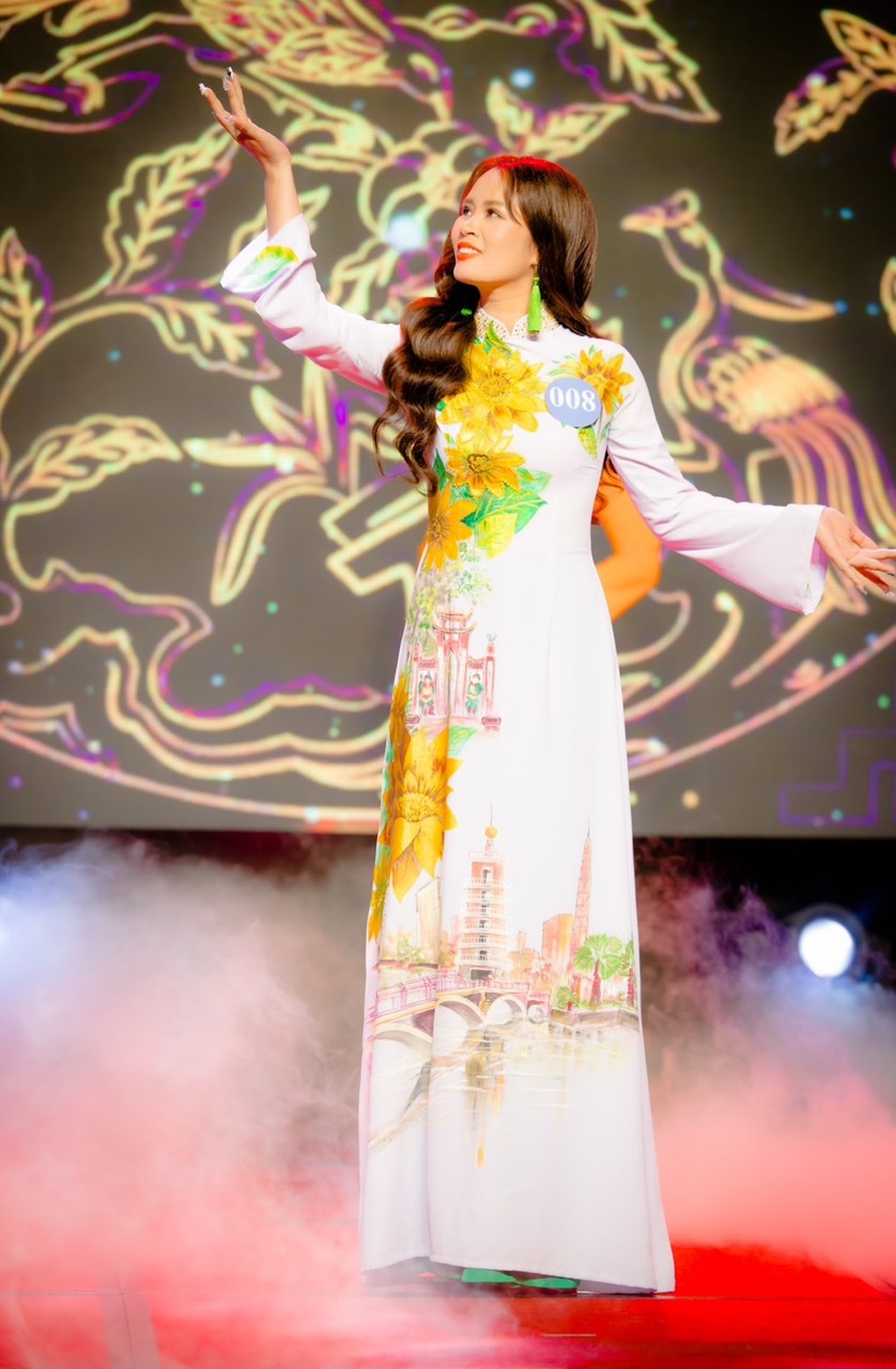 Phạm Thị Ngọc Thanh giành ngôi Á hậu Doanh nhân Đông Nam Á - 2 Phạm Thị Ngọc Thanh giành ngôi Á hậu Doanh nhân Đông Nam Á - 2