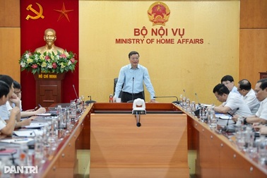 34 công chức Bộ Nội vụ chuẩn bị gì mang đi tăng cường cho các tỉnh thành?